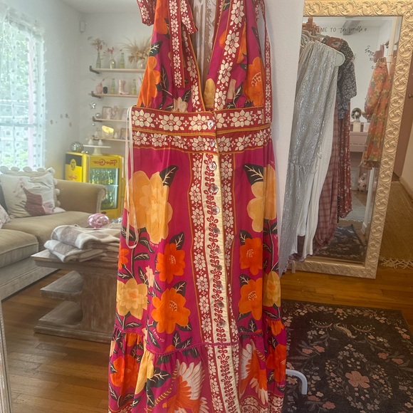 FARM RIO sun dress. - Picture 3 of 3
